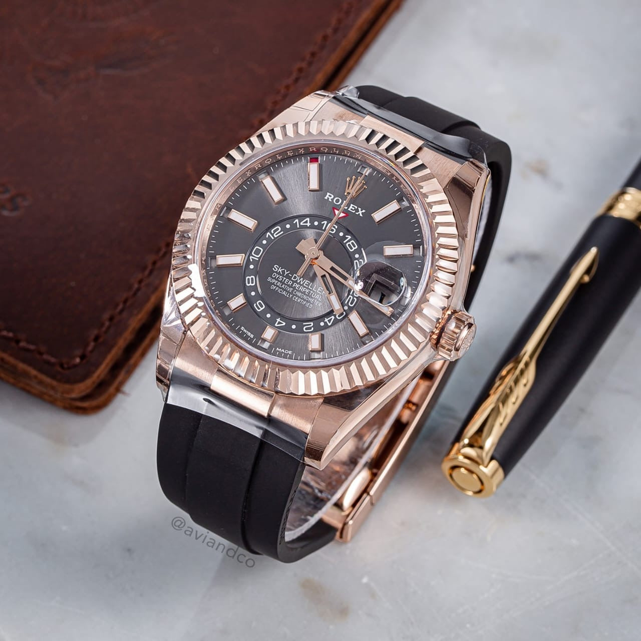 Rol_exOyster perpetual Sky Dweller "Automatic"
